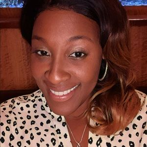 Meet your Posher, Jacqueline